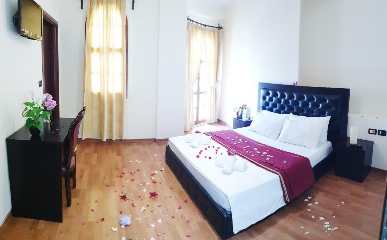 Guesthouse Central Sarande - 777 외부 사진