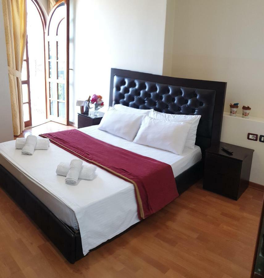 Guesthouse Central Sarande - 777 외부 사진